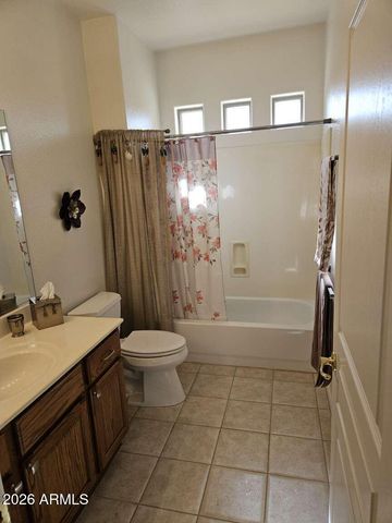 1262 E LA COSTA Place, Chandler, AZ 85249