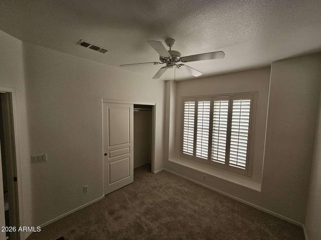 1262 E LA COSTA Place, Chandler, AZ 85249