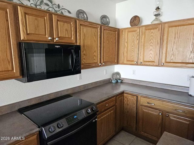 1262 E LA COSTA Place, Chandler, AZ 85249