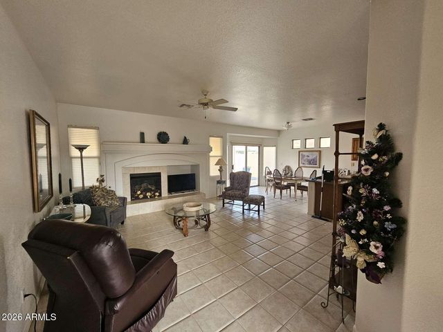 1262 E LA COSTA Place, Chandler, AZ 85249