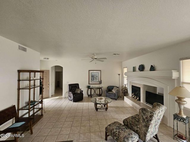 1262 E LA COSTA Place, Chandler, AZ 85249