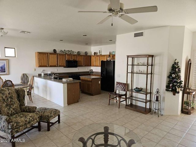 1262 E LA COSTA Place, Chandler, AZ 85249