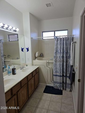 1262 E LA COSTA Place, Chandler, AZ 85249