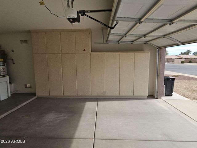 1262 E LA COSTA Place, Chandler, AZ 85249