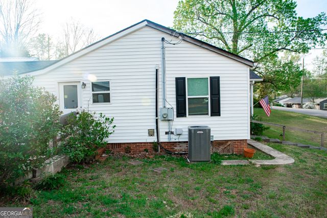 12 Bailey Drive, Newnan, GA 30263
