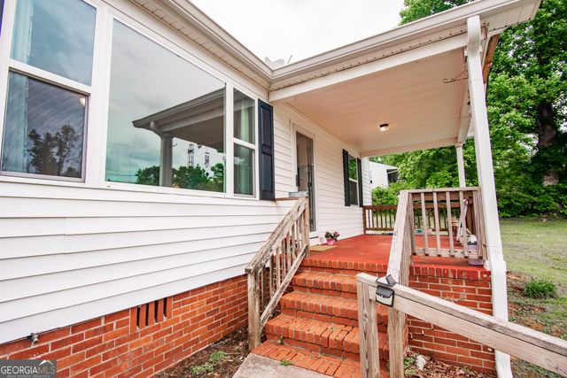 12 Bailey Drive, Newnan, GA 30263