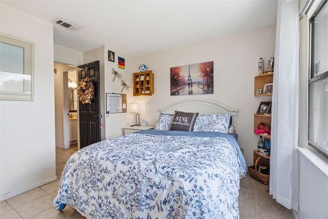 10816 FAIRFIELD VILLAGE DRIVE, Tampa, FL 33624
