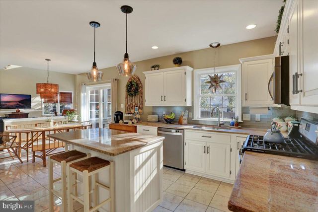 4156 HILL TERRACE DR, Reading, PA 19608