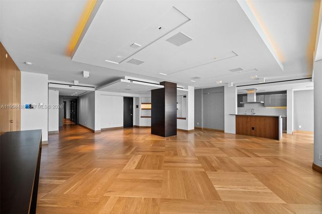 9999 Collins Avenue 3E, Bal Harbour, FL 33154