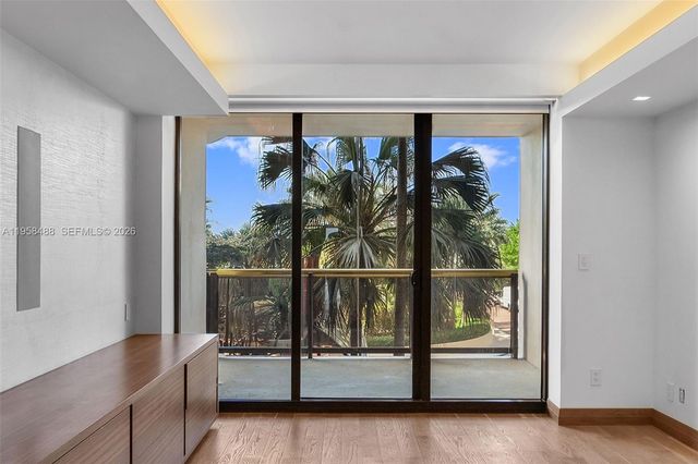 9999 Collins Avenue 3E, Bal Harbour, FL 33154