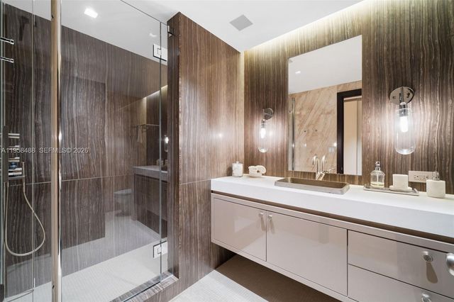 9999 Collins Avenue 3E, Bal Harbour, FL 33154