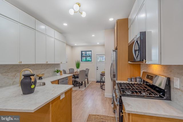 1405 N CORLIES ST, Philadelphia, PA 19121