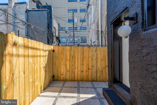 1405 N CORLIES ST, Philadelphia, PA 19121