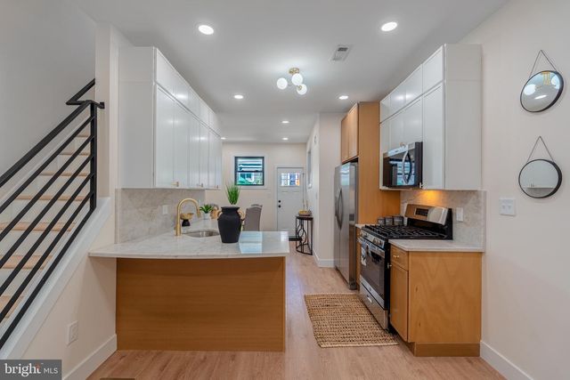 1405 N CORLIES ST, Philadelphia, PA 19121