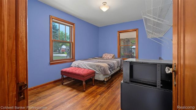 1047 Myrtle Avenue, Waterford Charter Township, MI 48328