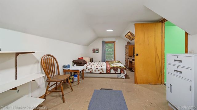 1047 Myrtle Avenue, Waterford Charter Township, MI 48328