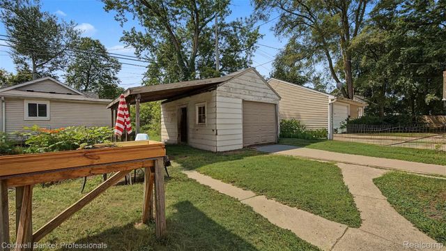 1047 Myrtle Avenue, Waterford Charter Township, MI 48328