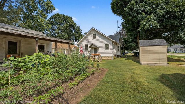 1047 Myrtle Avenue, Waterford Charter Township, MI 48328