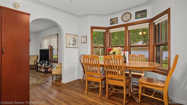 1047 Myrtle Avenue, Waterford Charter Township, MI 48328