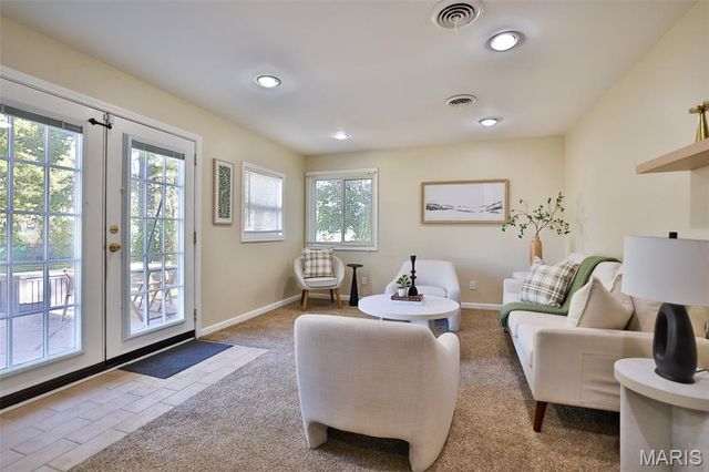 5233 Parker Avenue, St Louis, MO 63139