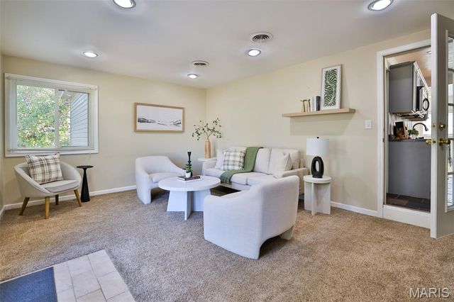 5233 Parker Avenue, St Louis, MO 63139