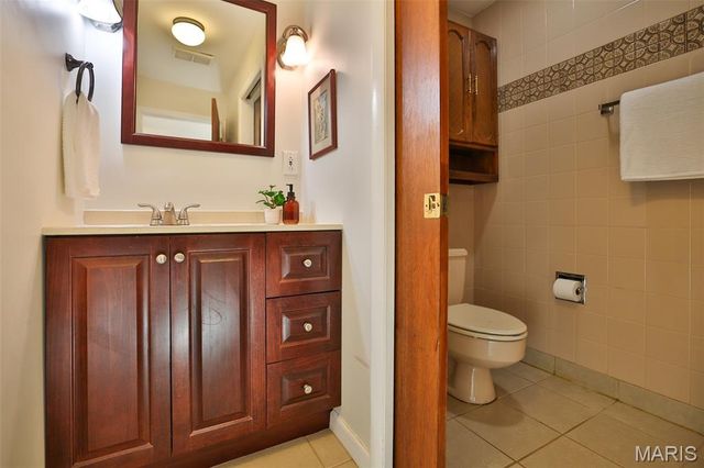 5233 Parker Avenue, St Louis, MO 63139