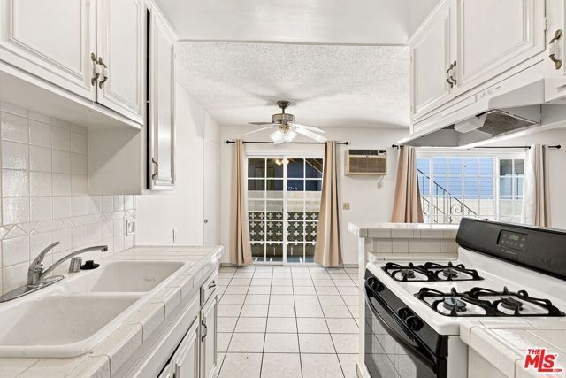 3720 Vinton Avenue 3, Los Angeles, CA 90034