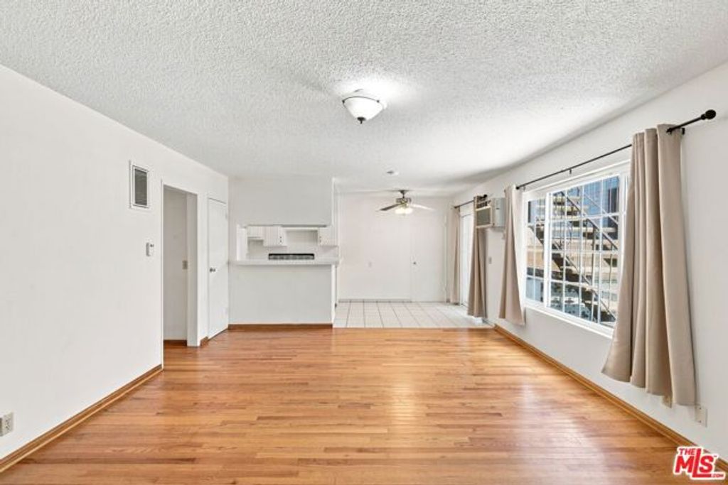 3720 Vinton Avenue 3, Los Angeles, CA 90034