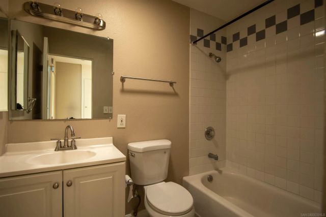 4632 Finsen Ave., San Diego, CA 92122