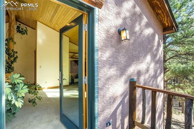 12225 Glenridge Lane, Colorado Springs, CO 80908