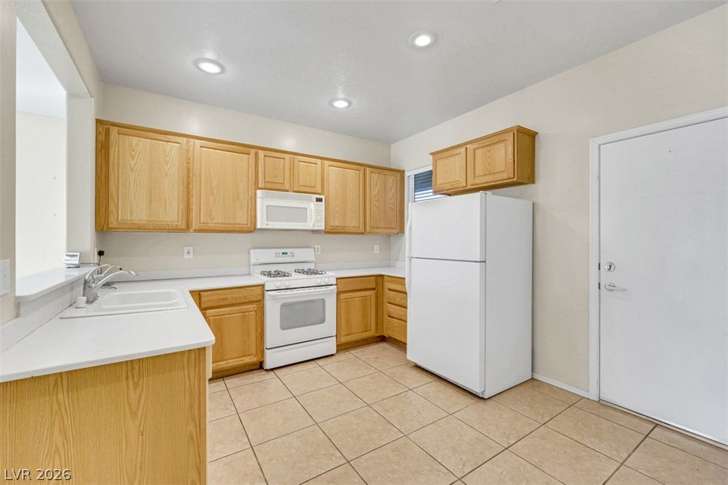 2557 CORVUS Street, Henderson, NV 89044 — photo 4