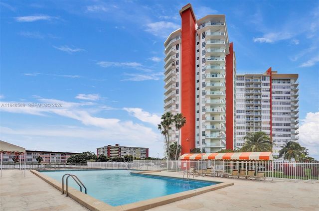 1301 NE Miami Gardens Dr 501W, Miami, FL 33179