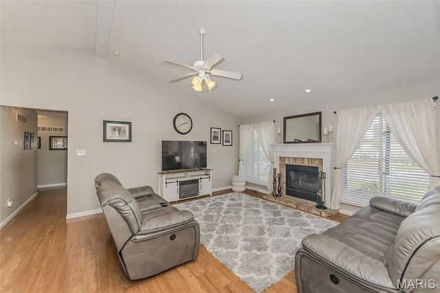 2916 Spring Blossom Drive, Dardenne Prairie, MO 63368