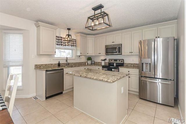 2916 Spring Blossom Drive, Dardenne Prairie, MO 63368