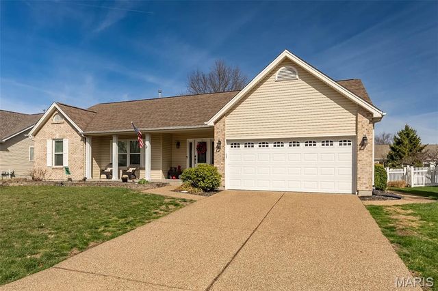 2916 Spring Blossom Drive, Dardenne Prairie, MO 63368
