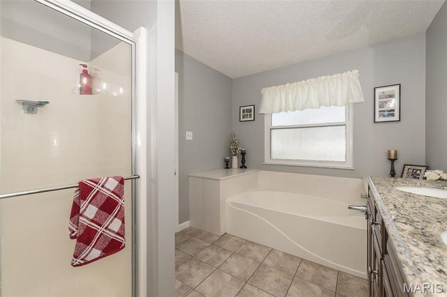 2916 Spring Blossom Drive, Dardenne Prairie, MO 63368