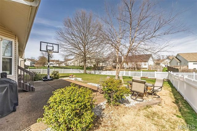 2916 Spring Blossom Drive, Dardenne Prairie, MO 63368