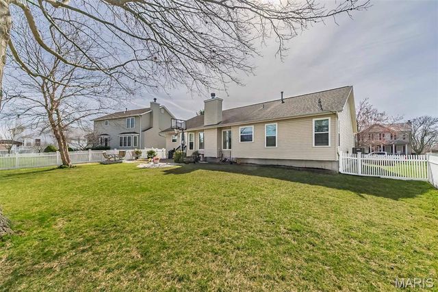 2916 Spring Blossom Drive, Dardenne Prairie, MO 63368