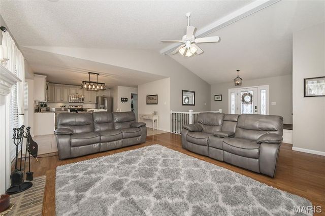 2916 Spring Blossom Drive, Dardenne Prairie, MO 63368