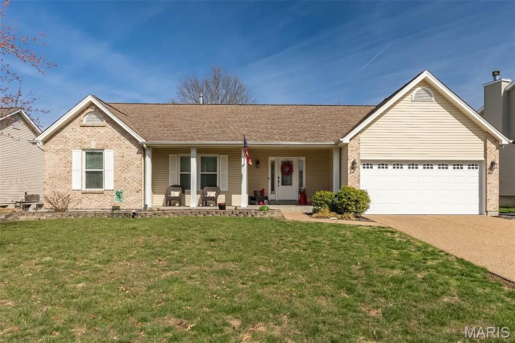2916 Spring Blossom Drive, Dardenne Prairie, MO 63368