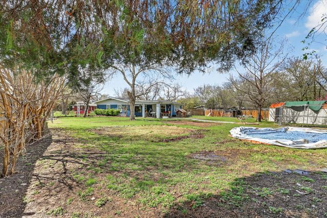 315 Hillcrest Street, Mansfield, TX 76063