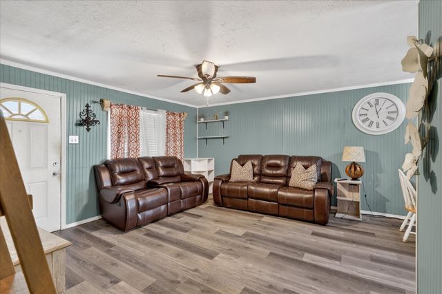 315 Hillcrest Street, Mansfield, TX 76063