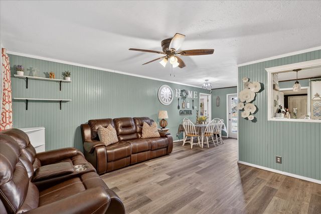 315 Hillcrest Street, Mansfield, TX 76063