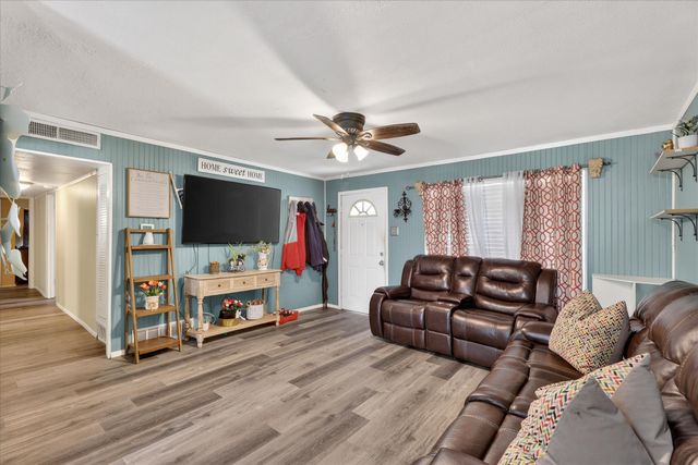 315 Hillcrest Street, Mansfield, TX 76063