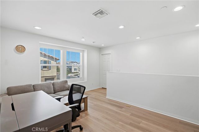 16032 Tanzinite, Chino, CA 91708