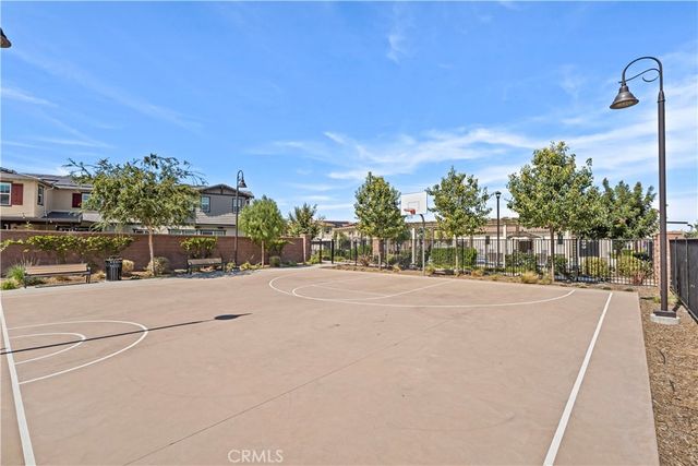16032 Tanzinite, Chino, CA 91708
