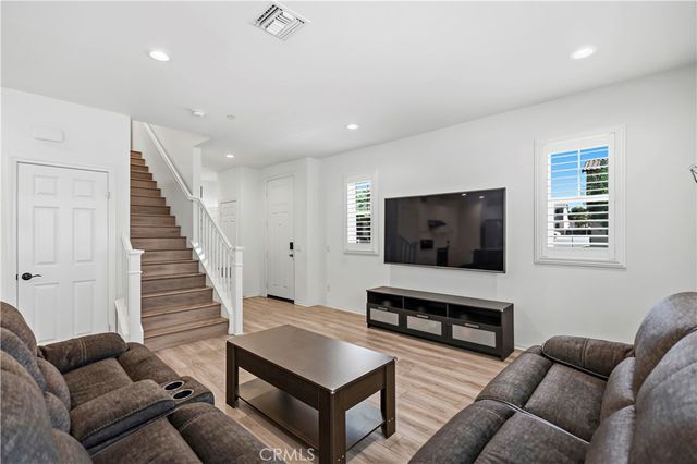 16032 Tanzinite, Chino, CA 91708