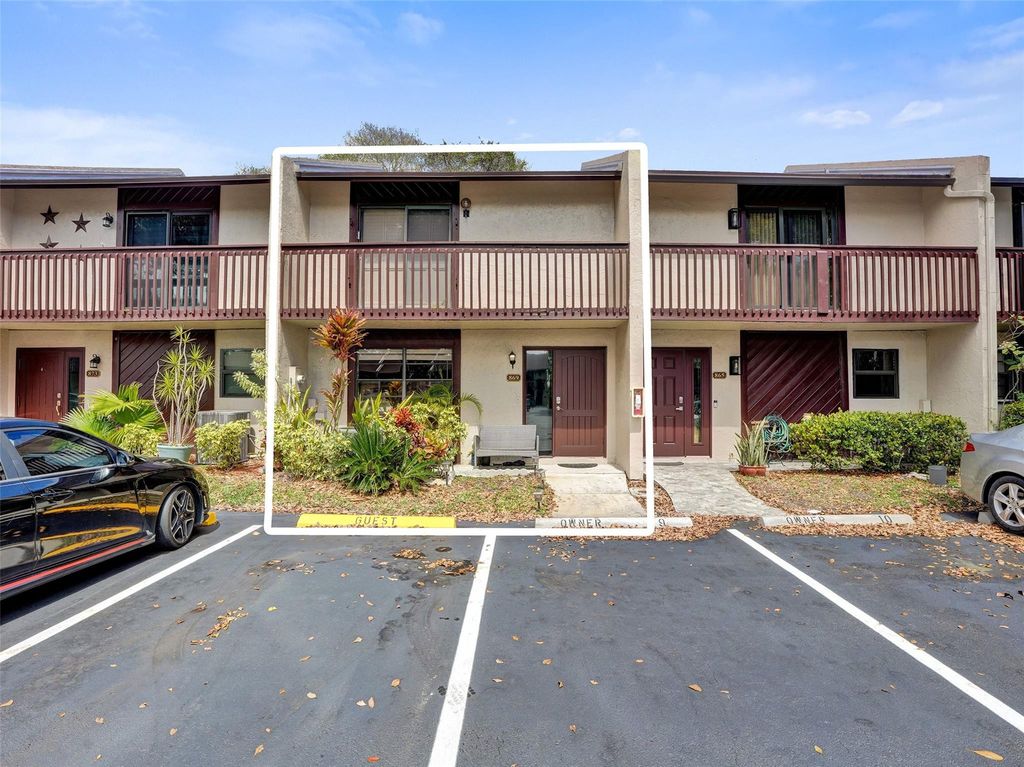 869 NW 47th Street, Deerfield Beach, FL 33064