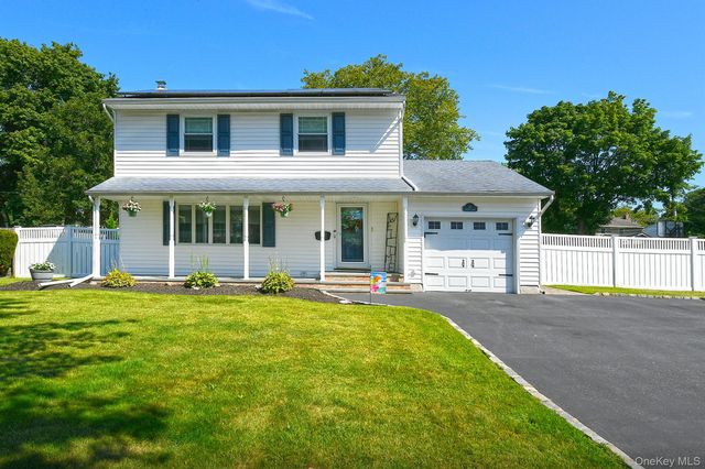 42 Montrose Drive, Commack, NY 11725