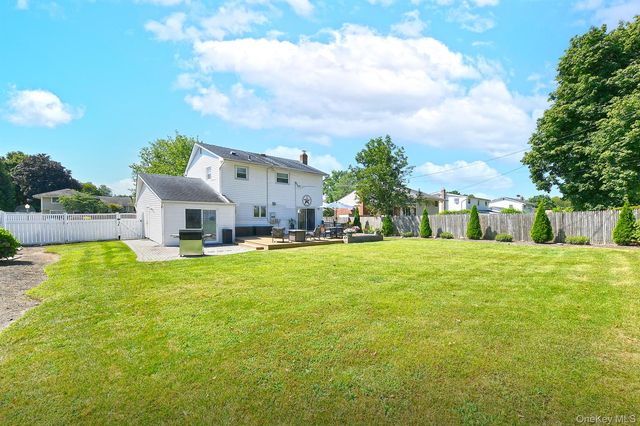 42 Montrose Drive, Commack, NY 11725